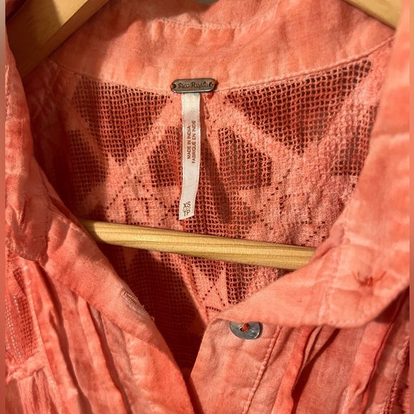 Free People Gauze Acid Wash Tie Dye Tunic Top Coral Boho Size XS Lace Collared - Picture 2 of 7